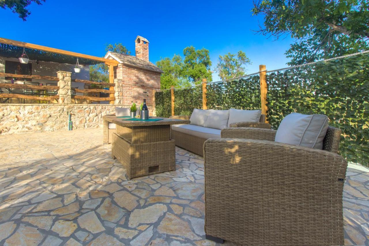 Luxury House Ivan With 4 Bedrooms Divojevici Екстериор снимка