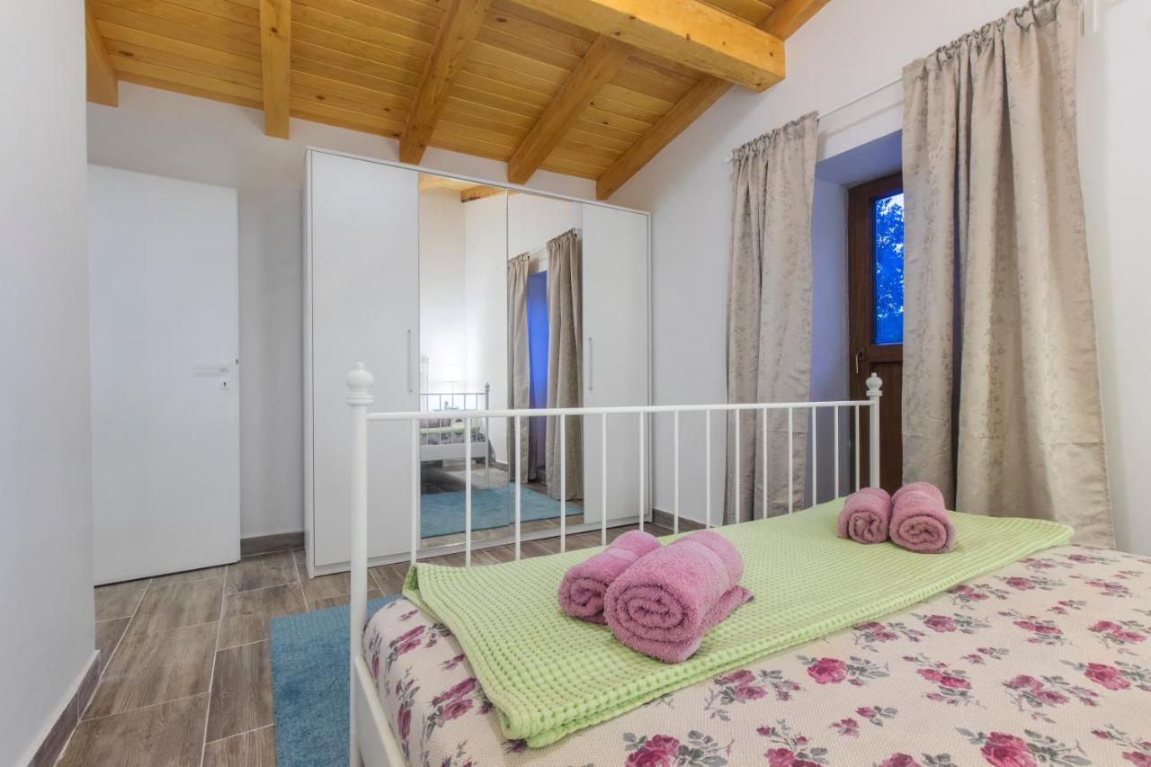 Luxury House Ivan With 4 Bedrooms Divojevici Екстериор снимка